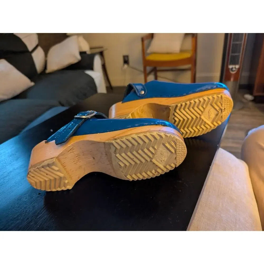 SVEN Clogs Sandals sz 30 Wooden Wedge Clogs Blue Patent Leather Vintage 12.5